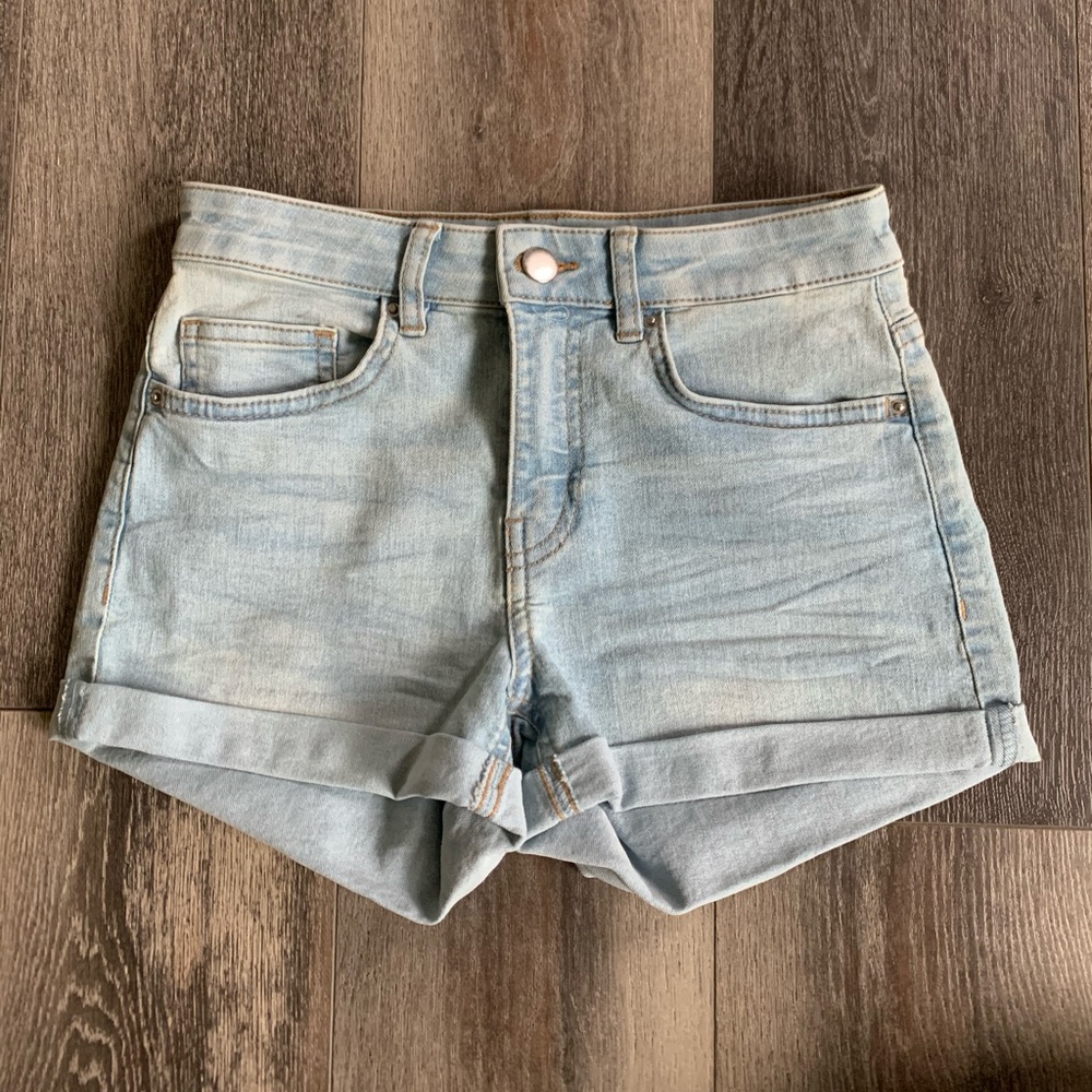 H&M High Waisted Shorts — Size 0